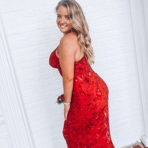 Red Sherri Hill Prom Dress